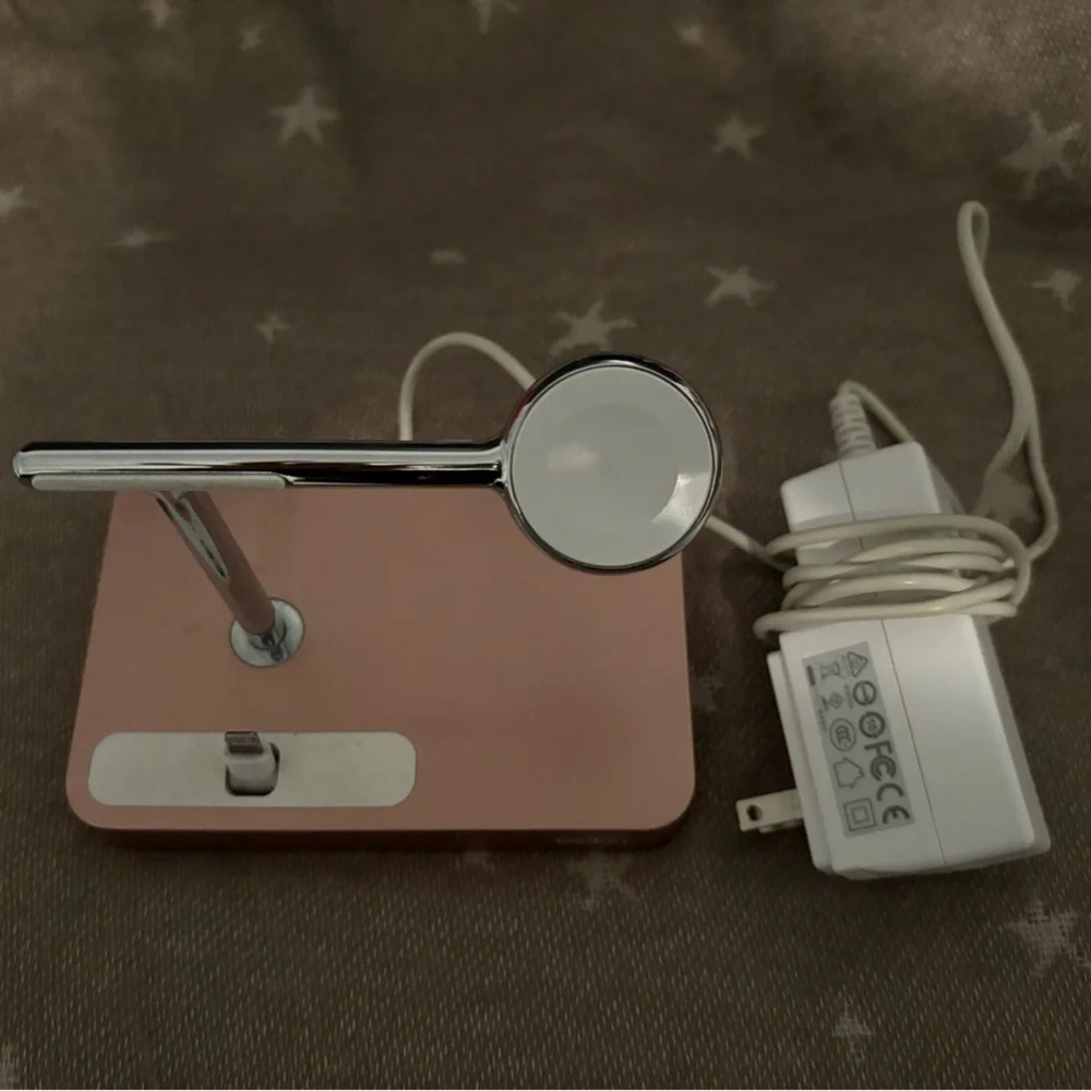Belkin valet charging dock for iphone and apple watch